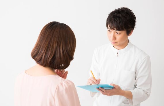 女性の方に多い身体の歪みや痛みの原因をプロが分析します | 船橋近隣のえん接骨院はマンツーマンで対応します